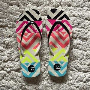 Billabong flip flop sandals colorful size 5/6